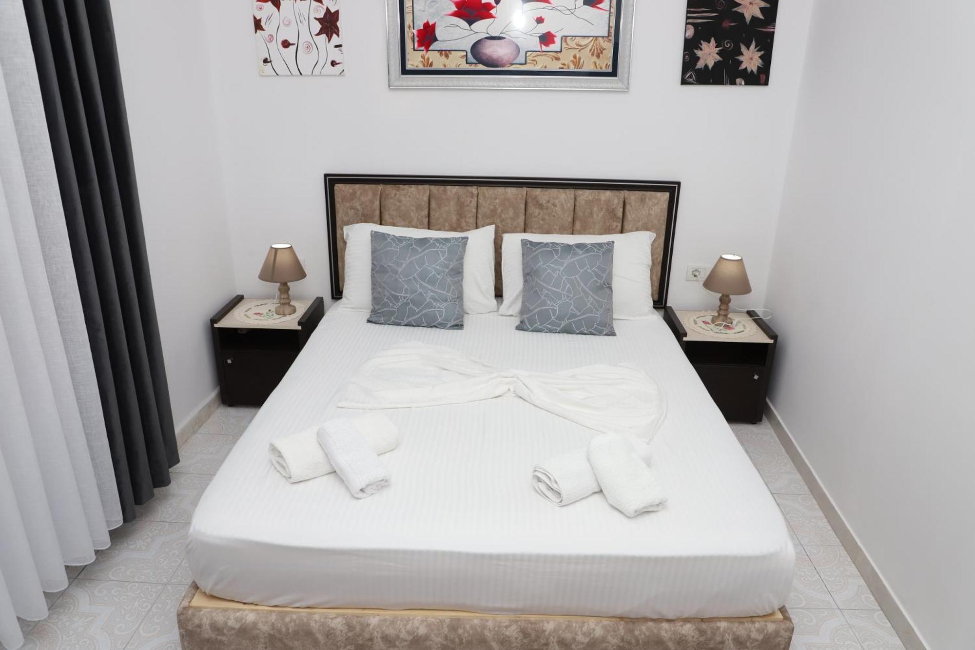 Guest House Marjo Μπεράτ Εξωτερικό φωτογραφία